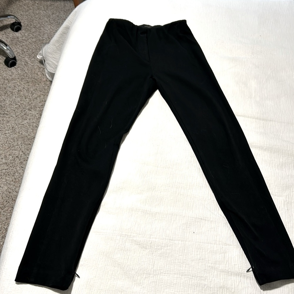 Black Ann Taylor bottoms